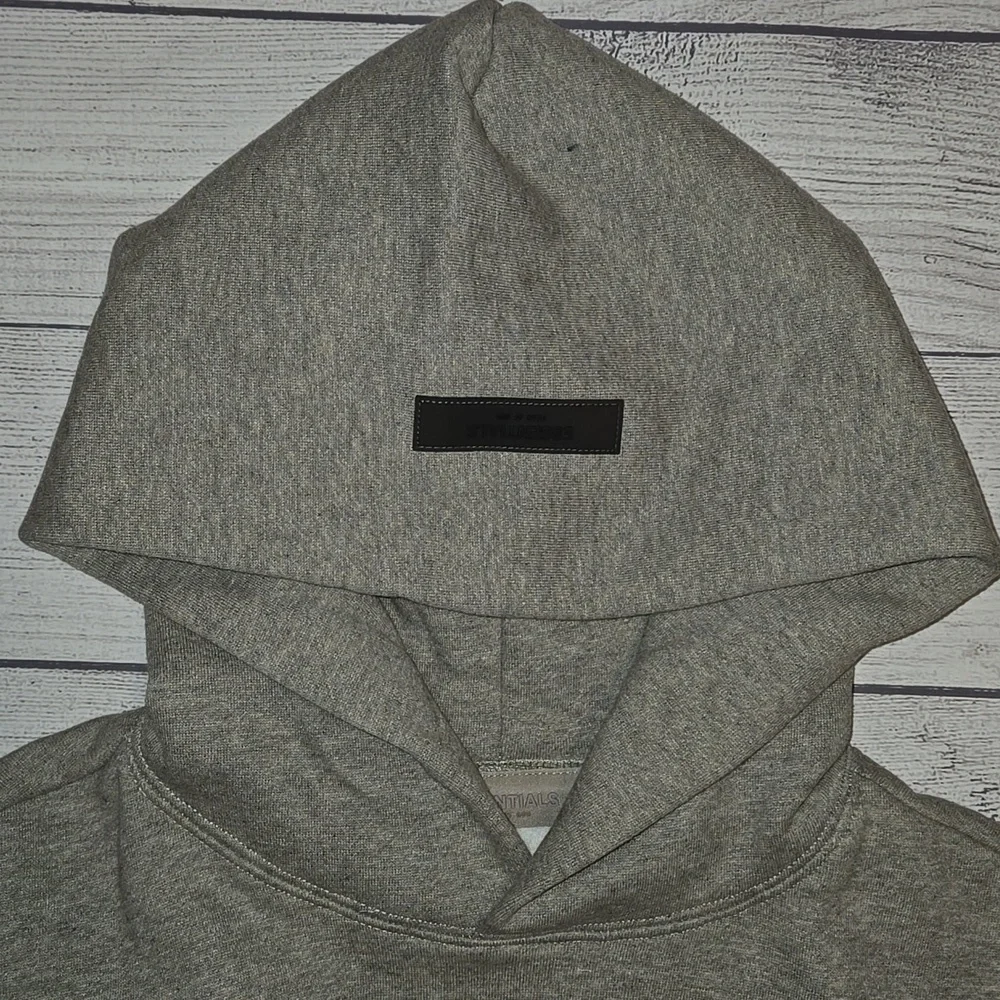 Essentials Fear of God Men's Fleece Pullover Hoodie Dark Oatmeal Size XS NWT - Picture 3 of 12